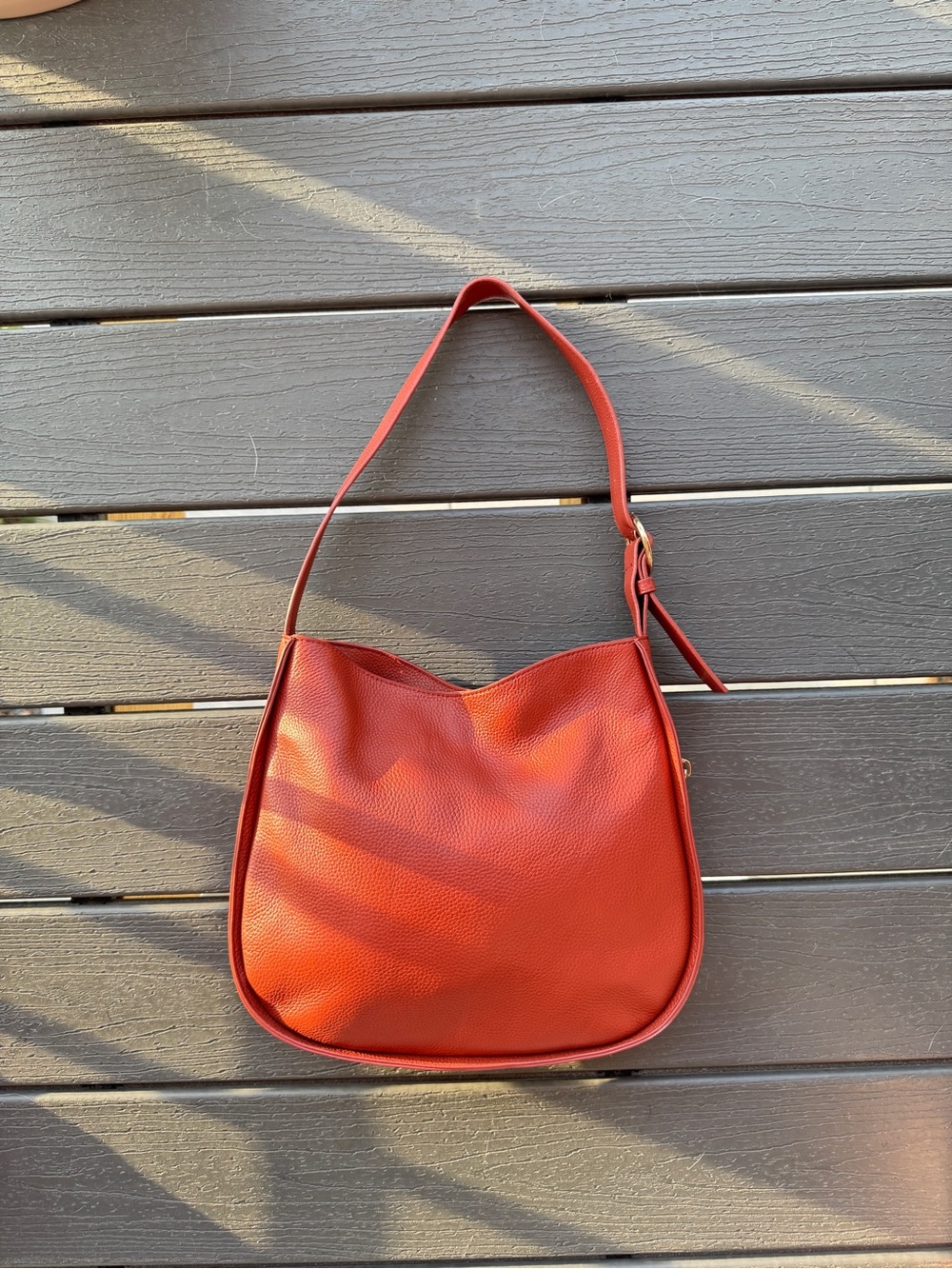 Tote Le Monde London Bucket Red Leather Shoulder Bag